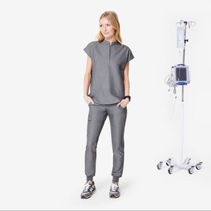 Figs Graphite Mandarin Collar Scrub Top
